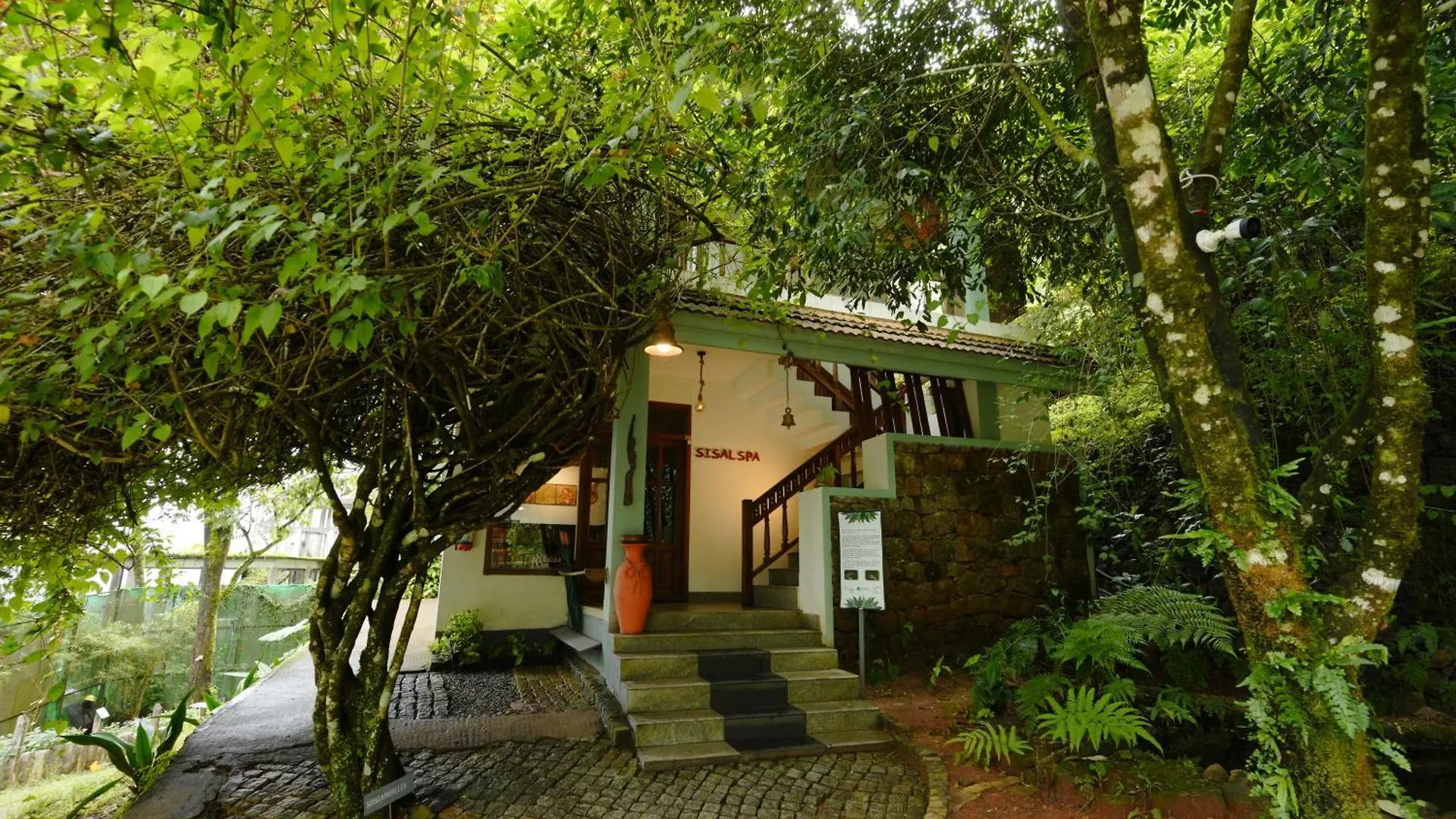 Resort Blackberry Hills Munnar- Nature Resort&Spa